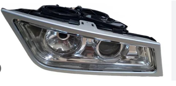 FAROL AUXILIAR LE VOLVO FH/FM 2010/-2014